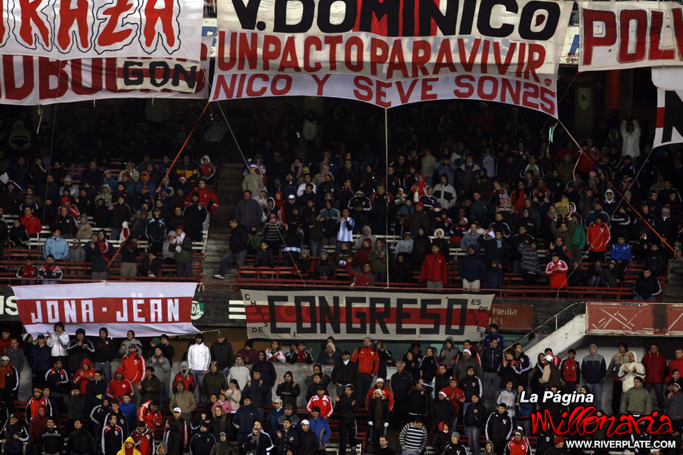 River Plate vs Gimnasia LP (AP 2009) 12